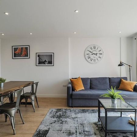 City Centre Luxury Apartment - Free Parking & Balcony Cardiff Exterior photo