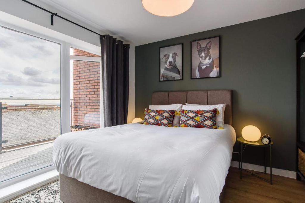 City Centre Luxury Apartment - Free Parking & Balcony Cardiff Exterior photo